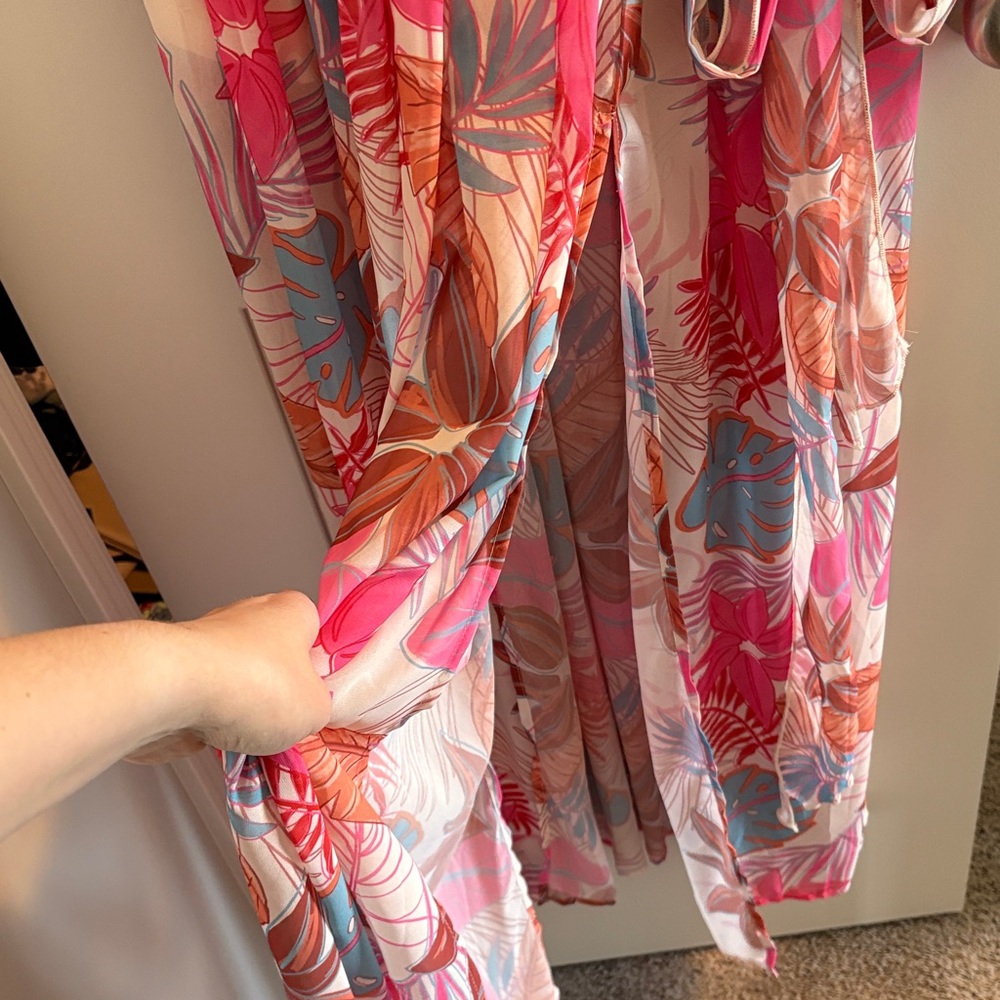 Tropical Print Wrap Dress - Picture 3 of 8